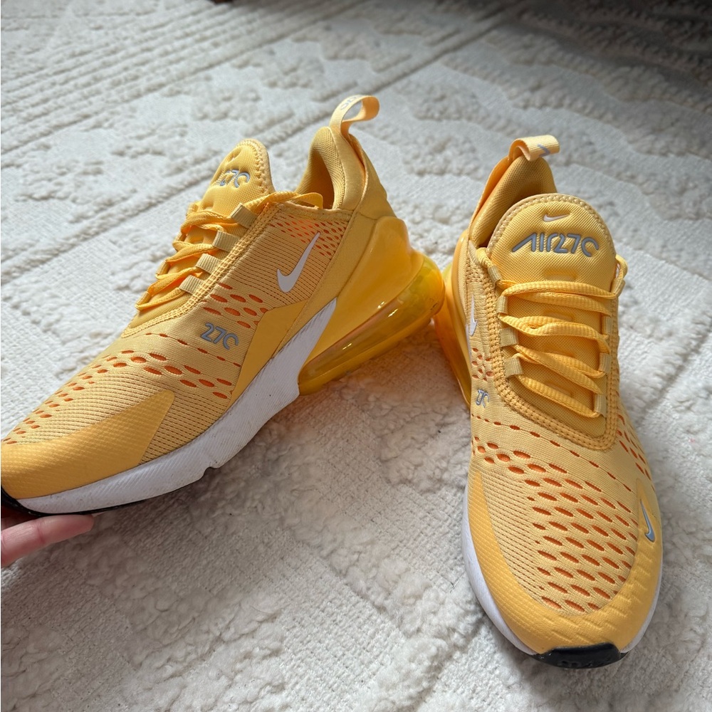Women’s Nike Air Max 270